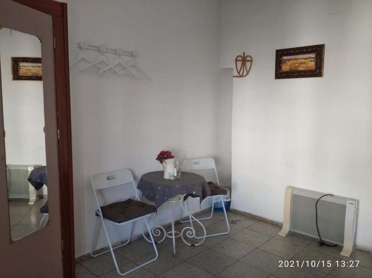 Vivienda Turistica Templo Romano Kordoba Ruang foto